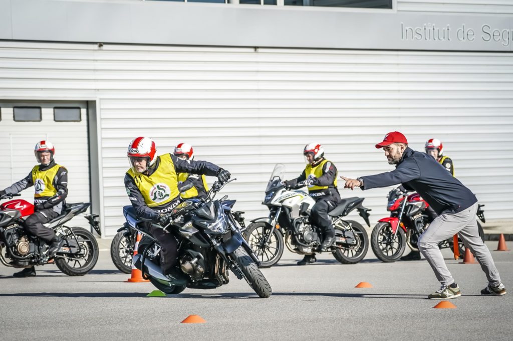 Beginner Motorcycle Course (en)