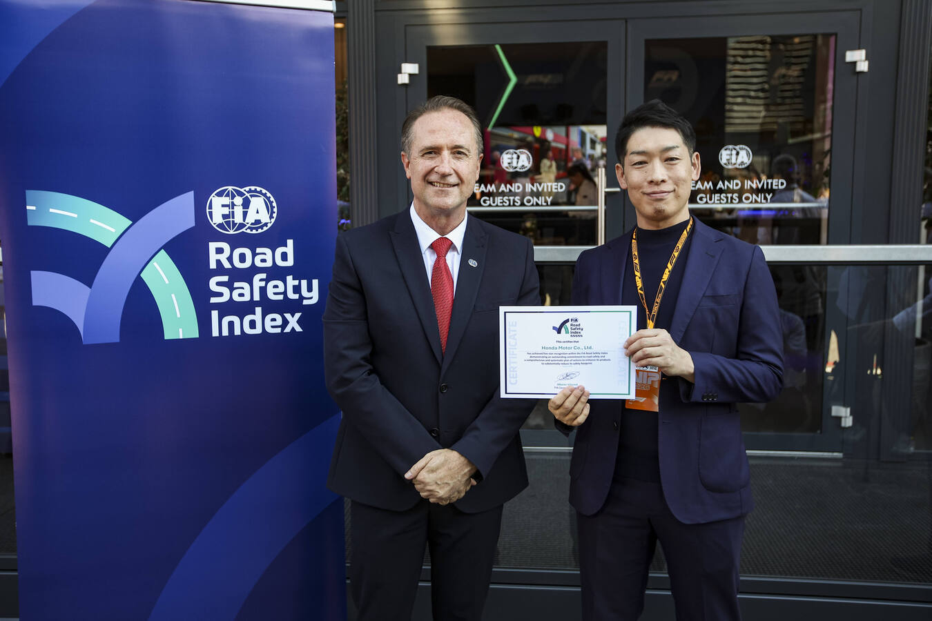 HONDA SE CONVIERTE EN LA PRIMERA EMPRESA DEL MUNDO EN RECIBIR LA MÁXIMA CALIFICACIÓN DE 5 ESTRELLAS DEL FIA ROAD SAFETY INDEX